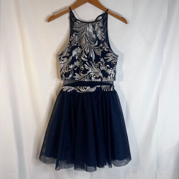 Teeze Me Short Fit & Flare Lace Overlay Mesh Waist Formal Sleeveless Dress 3/4 - Picture 12 of 12